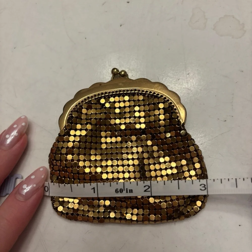 Vintage Gold Mesh Coin Purse with Clasp